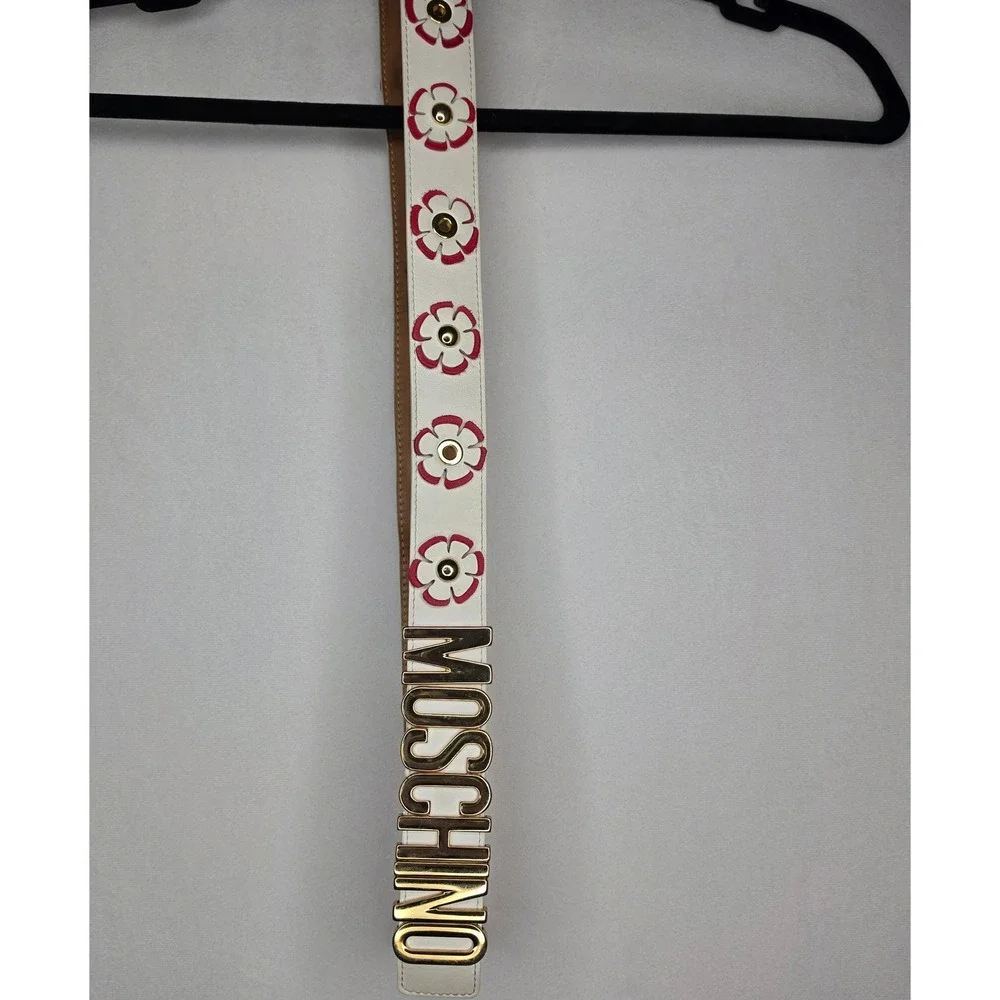 Moschino Milano White Leather Floral Belt Gold Logo Buckle Made in Italy Size 48